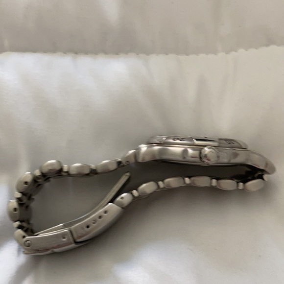 Tag Heuer 6000 Quartz Watch - Picture 11 of 16